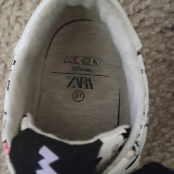 Zara Mickey Mouse girls shoes size 13 - Picture 3 of 3